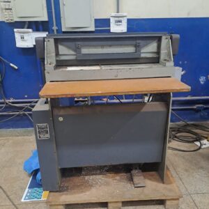 Maquina de furar espiral U. ROSSI