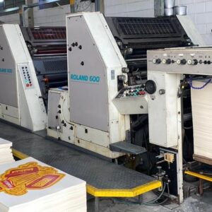 Roland R606+L Ano 1993 Alcolor RIC II, registro e tinteiro 72x102cm 15.000 fh Secador IR Verniz a base de água pilha alta Máquina em Produção SP