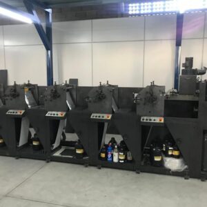 Impressora Etirama super flexo 250 250mm de entrada 5 cores+unidade verniz Secagem entre cores Alinhador de bobina Tensionador na entrada e na saída da bobina 3 porta facas Desbobinador para laminação Mandril para verniz UV 5 jogos de porta clichê novos.