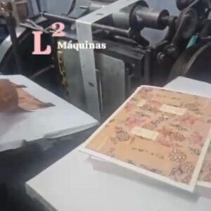 Corte vinco boca de sapo Formato 1/4 Hotstamp metálico