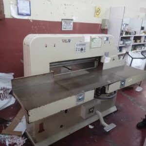 Guilhotina Guarani HC 82 hidráulica.