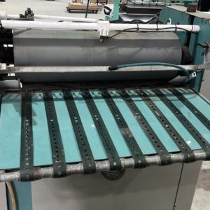 Calandra e curadora UV para verniz.