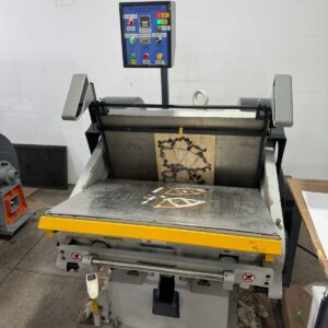 Corte vinco POLY VINCO 930x670 cm ano 2021  ✅Único dono.