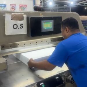 Guilhotina Guarani 120cm automática, hidráulica.  ✅Colchão de ar ✅Programação de corte ✅Fotocélula