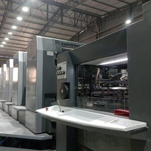 Heidelberg SPC 102-6P2+LYYL ano 2002  Reversão no primeiro castelo  Veniz base d’água  Verniz uv em linha podendo ser utilizado verniz blister, só trocar o anilox.