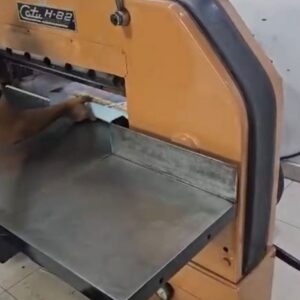 Guilhotina Catu H80 hidráulica.