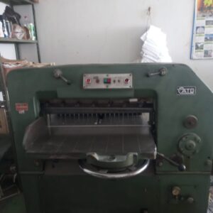 Guilhotina Catu H80 hidráulica.