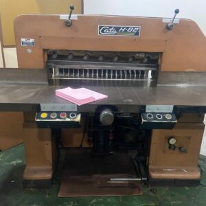 Guilhotina Catu H82 hidráulica.