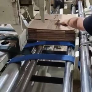 Coladeira de papelão 220 de boca.