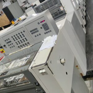 Hamada 552 -5 + verniz ano 2007, autoplate, máquina impecável e tudo funcionando.