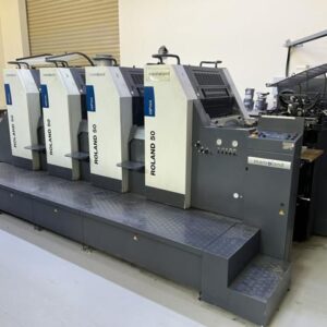 Roland 50-4 HiPrint cores ano 2009 Manroland 50-4 HiPrint RCI Presspilot sistema de controle remoto de teclas de tinta alimentador de riacho controle de folha dupla Placa semiautomática Amortecimento Refrigeração Technotrans Lavagem automática do rolo de tinta Lavagem automática de cobertores Cilindro de impressão de tamanho duplo Kersten Antiestático em Alimentador e Sistema de Distribuição. Spray de pó 13.000 folhas por hora Revestimentos laterais pneumáticos Imps: APENAS 15 milhões Aperfeiçoador: Não