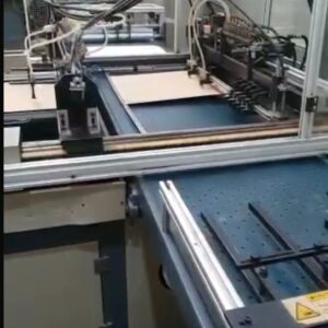 Máquina formadora de Capa Dura e tabuleiros Chinesa (Furnax) formato 52x80cm Ano 2013 rodando em São Paulo Pronta pra testes