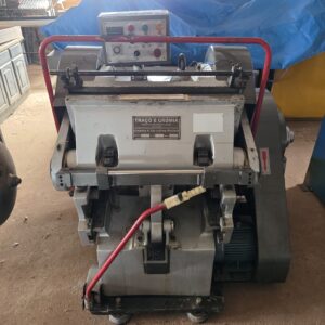 Corte vinco Traço e Cromia 75x54 ano 2012