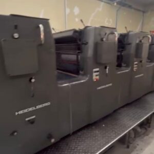 Heidelberg MOVP 1986 - CPC 1.03 - ⁠Saída Pilha Baixa - ⁠Cores: 4 x 0 ou 2 x 2 (Reversão) - Medida Mínima de Papel = 240x320 mm - Medida Máxima de Papel = 480x660 mm - Mancha de Impressão = 470x650 mm - Gramatura Mínima = 37g/m² - Gramatura Máxima = 400g/m² - ⁠Atende padrão de Prova de Cor ISO - ⁠52M de Impressões - ⁠Trabalhando no ABC - ⁠Disponível para teste - ⁠Desmontagem/Montagem e Transporte por conta do Comprador