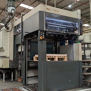 Corte vinco Bobst SP102 CE ano 1986 com destaque. ✅ 9000 folhas por hora.