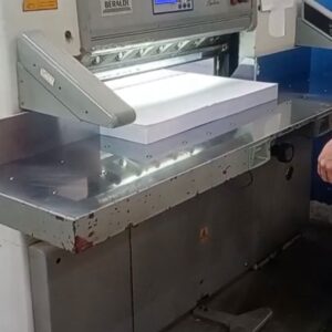 Guilhotina chinesa Beraldi 92cm  ✅Programação de corte ✅Fotocélula ✅Colchão de ar