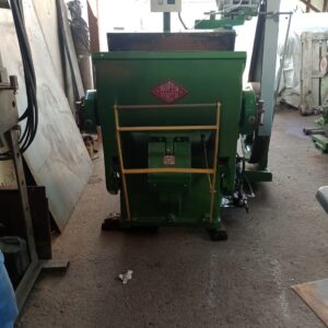 Corte vinco Feva 60x80 acionamento hidráulico ( sem pedal ) ✅Embuchamentos novos ✅Freio novo ✅Pintura nova ✅Inversor de frequência ✅Resistor de frenagem ✅Rama de ajuste rápido