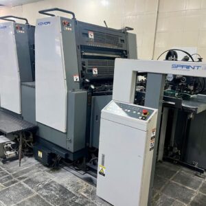 Komori Sprint GS ano 2003 bicolor, formato 52x74, alcolor original Automação: ✅Troca chapas rápidas ✅Reversão ✅Tinteiros, lavadores automáticos Velocidade 12.000 / h