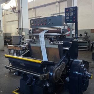 Corte vinco com hotstamp 66x96