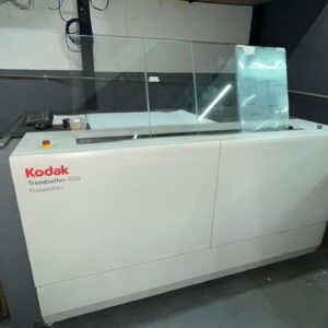 CTP trendsetter 800 IV ano 2013 - com pouco mais de 2000hs de uso e em torno de 60.000 chapas gravadas, funcionando, instalado pronto pra teste.