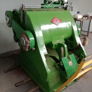 Corte vinco Feva 60x80 acionamento hidráulico ( sem pedal )  ✅Embuchamentos novos ✅Freio novo ✅Pintura nova ✅Inversor de frequência ✅Resistor de frenagem ✅Rama de ajuste rápido