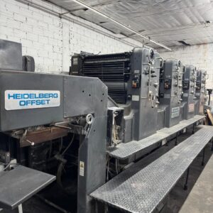 Heidelberg Sm 72-4 ano 1977, tem inversor de frequência, geladeira, manual e esquema elétrico, segundo dono.  Reversão, mas nunca usou.  Molha convencional com geladeira