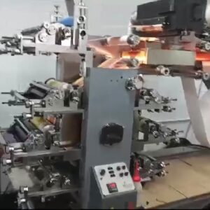 Impressora Reflexo 250mm 6 cores + verniz ano 2015 3 unidades de cortes com gileteiro 2 unidades de laminação ou cast cure Acompanha uma rebobinadeira , mais de 200 portas clichês, mais 200 facas.