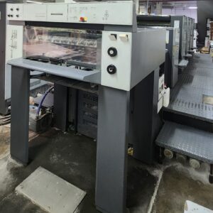 IMPRESSORA HEIDELBERG SM 74 4 +L, Ano 2002 4 CORES VERNIZ IR CP2000 AUTOPLATE LAVADORES AUTOMÁTICO DE ROLARIA SAÍDA ALTA 15.000 FOLHAS/h 240 MIO IMPRESSÕES 4 ROLARIA NOVA GELADEIRA REVISADA
