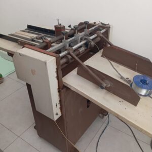 Serrilhadeira automática Manig Faz serrilha, micro serrilha, meio corte e vinco.