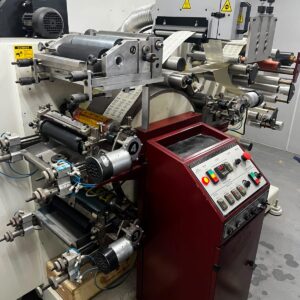 Máquina wine 4 cores+1 uv largura 250 celula de carga anilox novo pouco tempo.