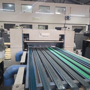 Calandra para verniz UV radial Tecnograf 80cm  Máquina em perfeito estado de funcionamento.