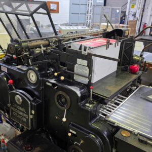 Corte vinco Heidelberg 57x82 com hotstamp  🛑Pode ser usada como hotstamping  e corte vinco.  ✅Máquina em perfeito estado de funcionamento sem nada para fazer.