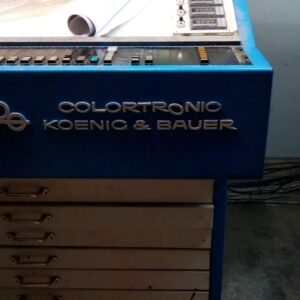 KBA 4 cores, Formato 72x102 cm, Alcoolor, com Reversão 2x2, Pilha Alta, com Mesa Colortronic, Ano 1986. Tem Manual Elétrico e Mecânico.