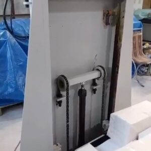 Elevador de pilhas para guilhotina